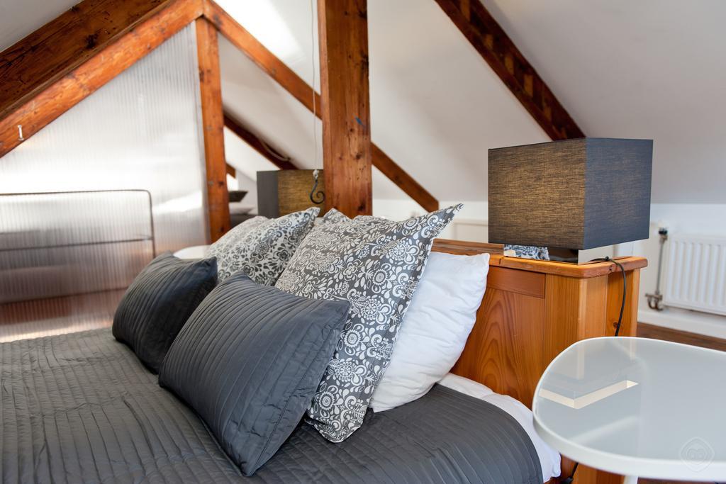 Canal Holiday Apartment Амстердам Номер фото